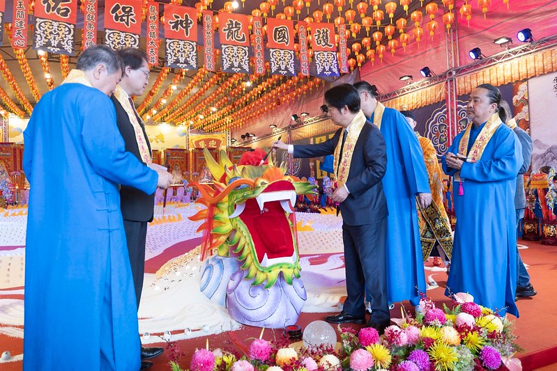 出席臺北母娘文化季活動　副總統為米龍開光　祈求風調雨順、震災重建順利