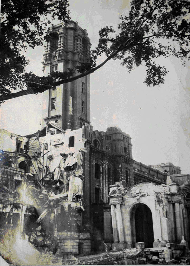 臺灣總督府受二次大戰轟炸破壞（總統府檔案）