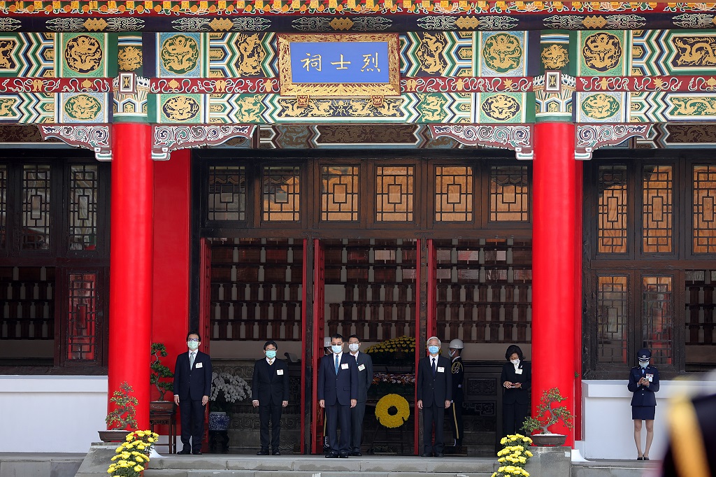 文烈士祠由內政部部長主祭，五院秘書長陪祭。