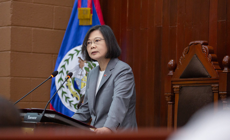 President Tsai addresses National Assembly of Belize and receives copy of assembly's resolution to support Taiwan