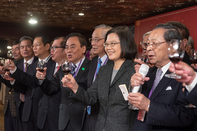 總統出席「臺北市小英之友會歲末年終聯誼餐會」