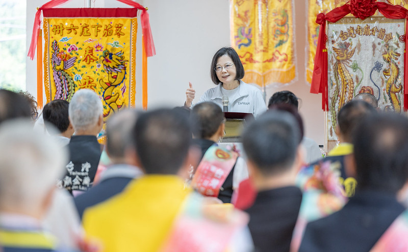 總統出席「臺灣寺廟金蘭會第三屆第十次會員大會」，並致詞