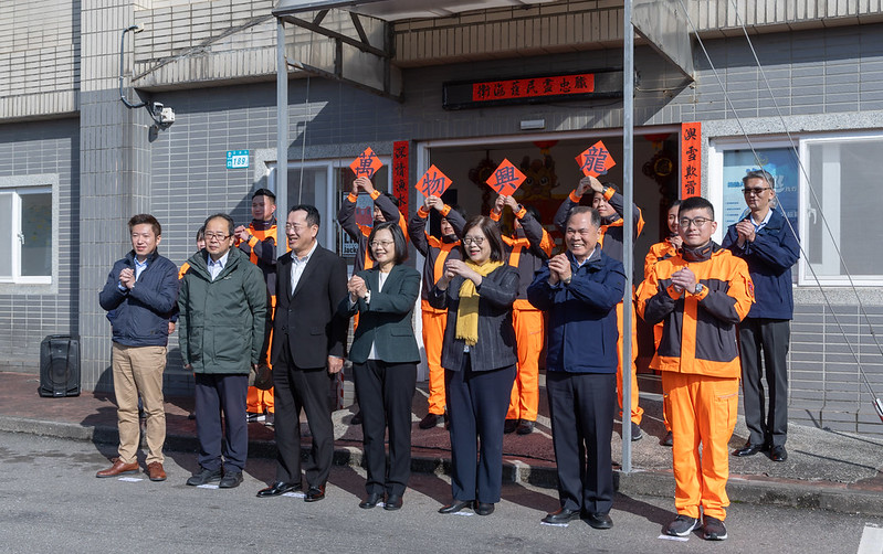 春節慰勉深澳安檢所及陸軍關指部執勤同仁　總統感謝海巡及國軍弟兄姊妹堅守崗位　讓國人安心過年