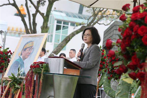 總統出席「鄭南榕28週年紀念追思會」，並致詞