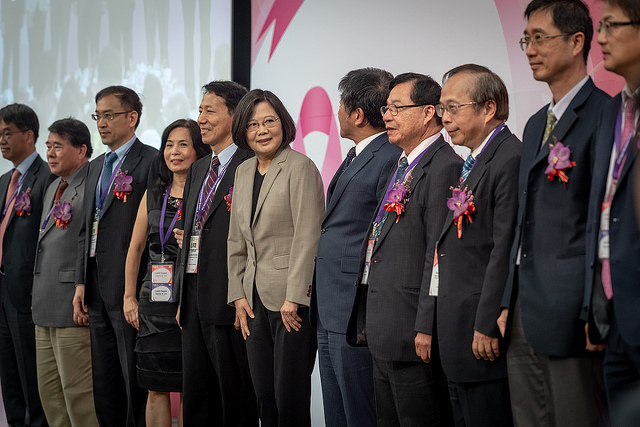 出席2018台北國際乳癌研討會　總統：共同研發治療方式　提升防治成效