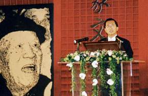 總統出席第六屆國家文藝獎頒獎典禮-陳水扁總統上台致詞