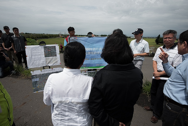 總統視察嘉義縣災情　指示經濟部協助地方