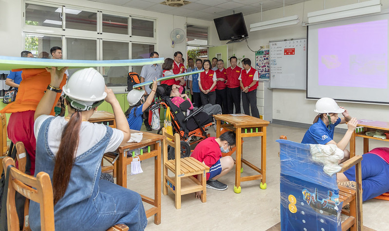 蔡英文總統今（21）日上午前往國立新竹特殊教育學校，出席「112年國家防災日—各級學校及幼兒園地震避難掩護演練」