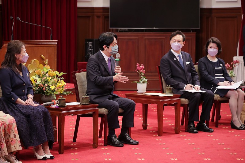 賴清德副總統今（31）日上午接見「世界華人工商婦女企管協會訪問團」