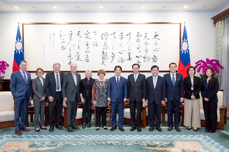 總統接見「美國外交政策全國委員會」訪團