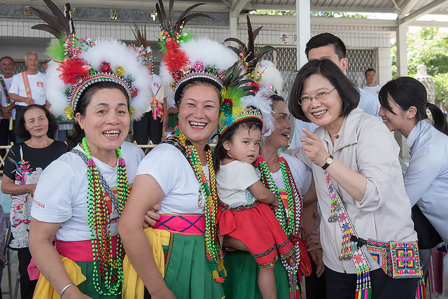 訪視南竹湖部落  總統：政府會協助部落產業發展 帶動觀光
