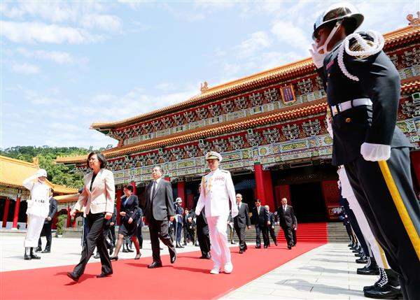 中華民國第十四任總統、副總統向國父暨忠烈殉職人員致祭