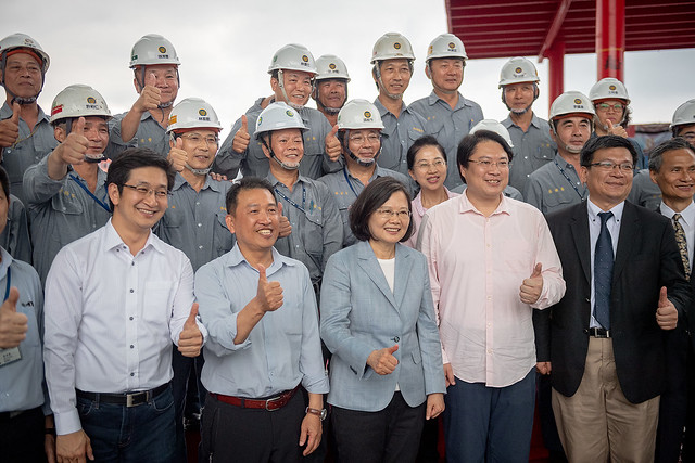 總統：政府支持台船發展　盼成為亞太地區重要的海事工程團隊