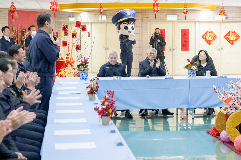 春節慰勉憲兵營暨北部廟宇參香祈福　總統期許國軍持續堅持精實勤訓　展現堅韌戰力