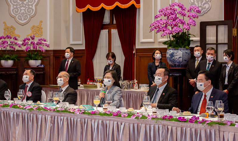 蔡英文總統今（15）日午間，在總統府以國宴宴請昆洛斯總統伉儷