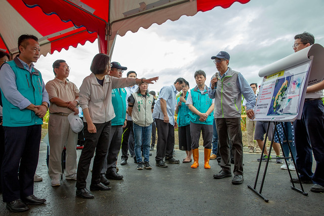 視察「秋行軍蟲防疫工作」　總統：務必讓秋行軍蟲在臺灣所產生的危害降到最低