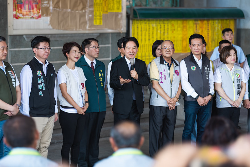 總統參香暨揭匾：麻豆代天府及新營太子宮