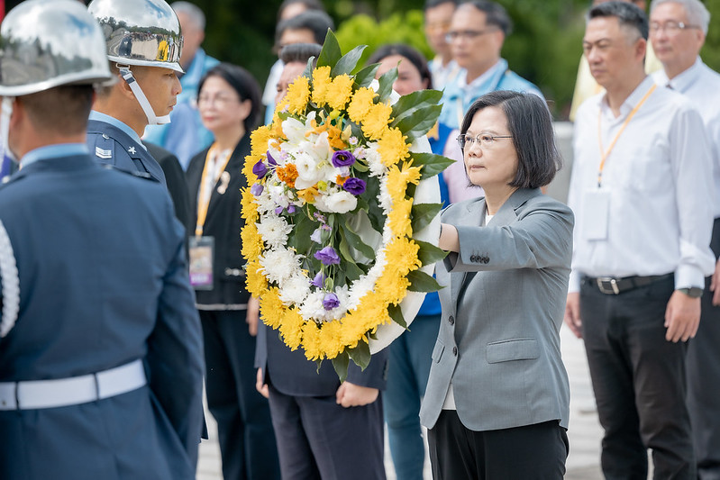 總統出席八二三戰役紀念活動　緬懷將士犧牲奉獻精神