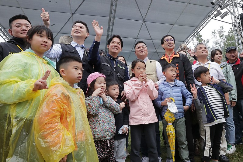 出席竹北兒藝節　副總統與小朋友同歡慶祝兒童節