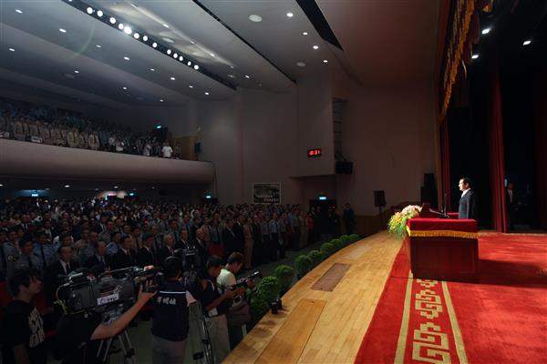 總統於台北市三軍官兵俱樂部出席慶祝99年軍人節暨抗戰勝利65週年活動（8-3）