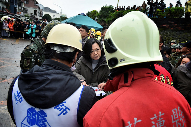 總統再度前往花蓮瞭解救災進度與民眾安置情形