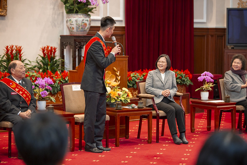 接見鳳凰獎楷模　總統：充實消防人力及救災裝備　強化整體防救災能量