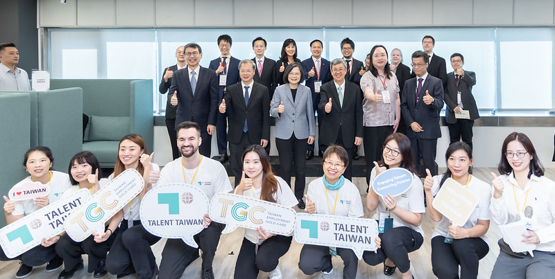 國際人才服務及延攬中心啟用　總統：一站式服務推動全球攬才　讓臺灣成為世界級人才的匯聚中心