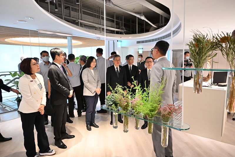 總統出席「臺灣碳權交易所開幕揭牌典禮」