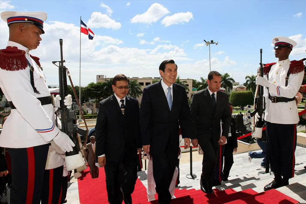 總統訪問友邦多明尼加-馬英九總統前往拜會多明尼加總統費南德斯