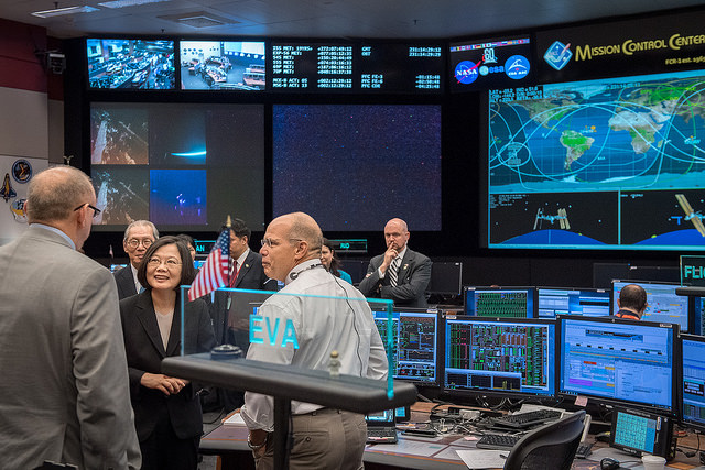 「同慶之旅」總統參訪美國航太總署（NASA）詹森太空中心