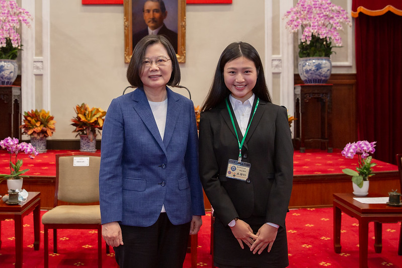 接見「傑青獎」得獎學生代表　總統期勉青年發揮專業和熱忱　讓臺灣更有競爭力