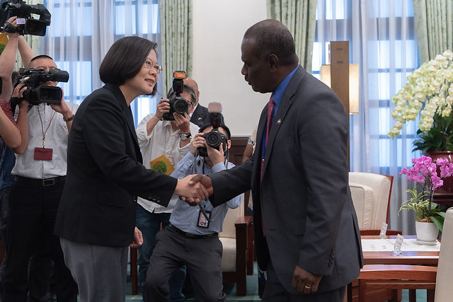 接見索羅門群島外交部長　總統：「臺灣是國際社會上負責任、肯奉獻的夥伴」