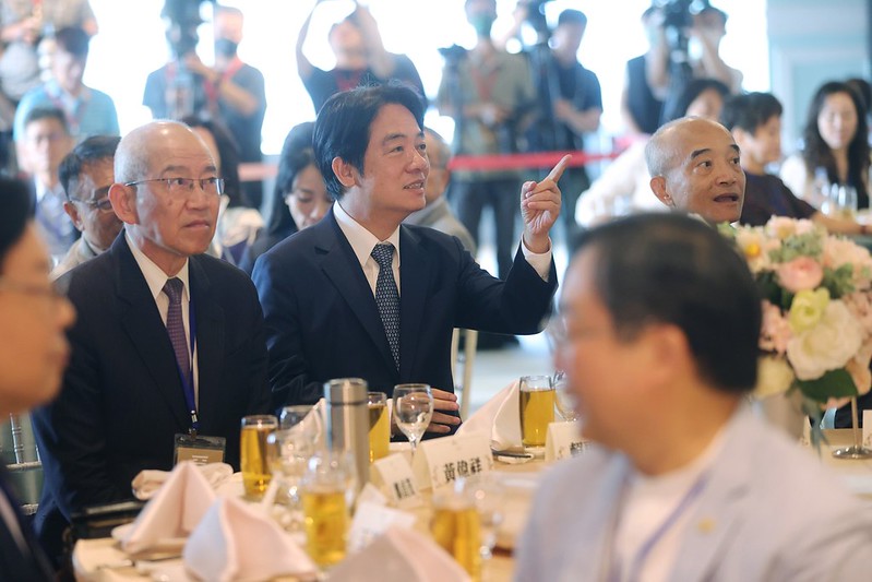 副總統出席「台灣上市櫃公司協會『東方領袖講座』」