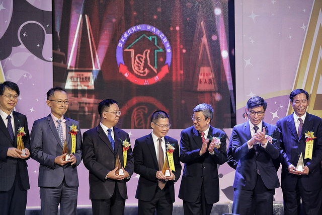 副總統盼得獎者與政府共同努力　贏得市場對臺灣企業品牌的肯定