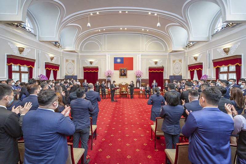 接見青商會重要幹部　總統：政府推出史上最大規模紓困振興方案　逐步讓國內景氣回升