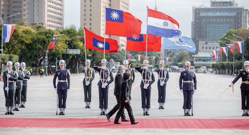 總統主持「軍禮歡迎巴拉圭共和國總統阿布鐸伉儷」