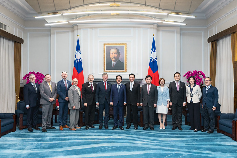 總統接見「美國懷俄明州州長戈登訪問團」