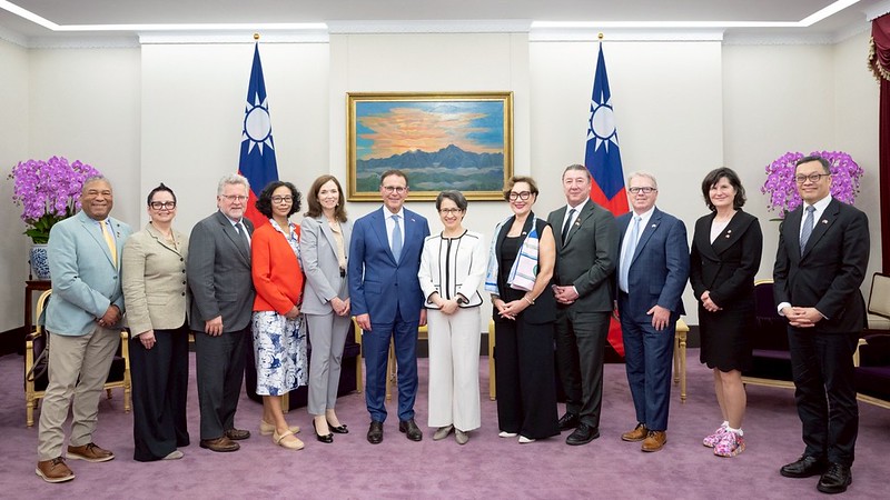 副總統接見「加拿大聯邦參議員訪問團」