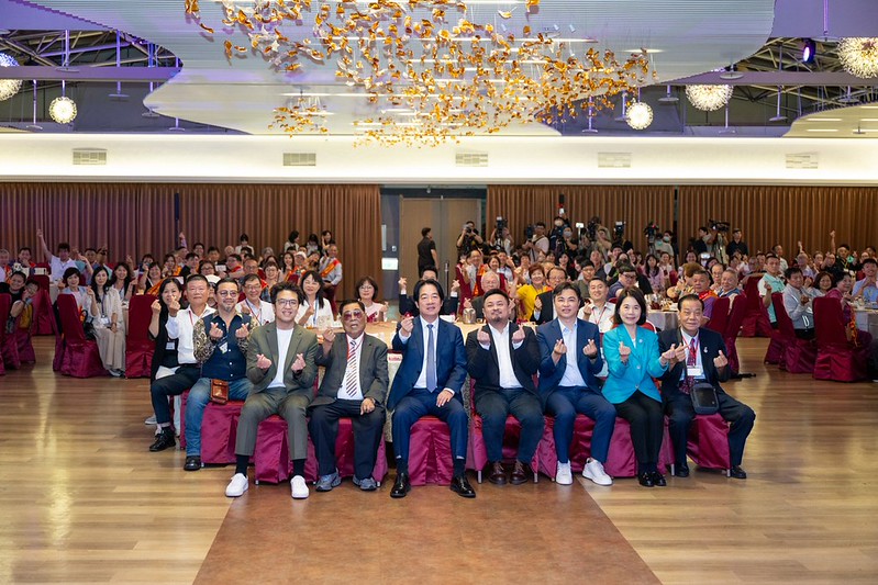 總統出席「全國產職業總工會115年度全國模範勞工慶祝晚宴」