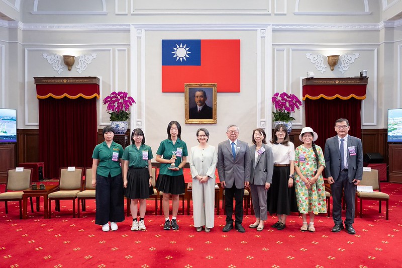 副總統接見「2026 Tech GiCS 第6屆科技女婕思獲獎隊伍」