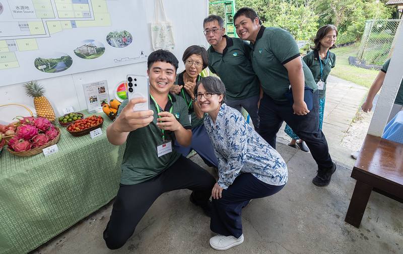 「帛榮專案」副總統視察駐帛國技術團農場