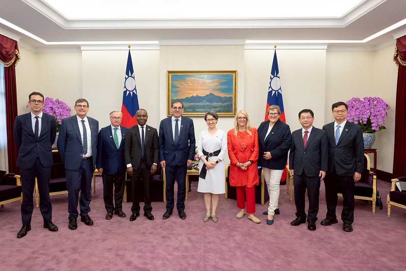 副總統接見「法國參議院第一副議長孟岱立（Didier MANDELLI）訪團」