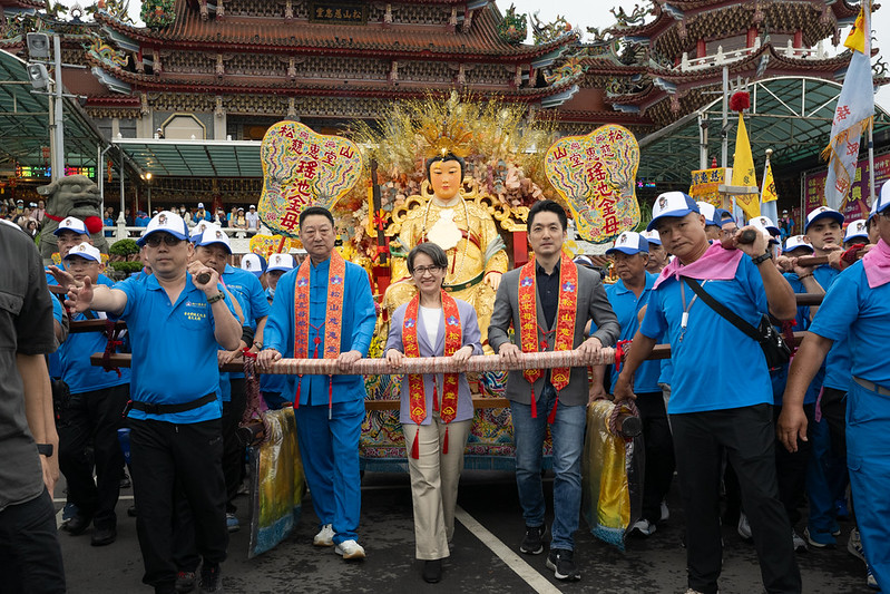 副總統出席「2026臺北母娘文化季米龍開光暨神遊臺北保民遶境嘉年華起駕」