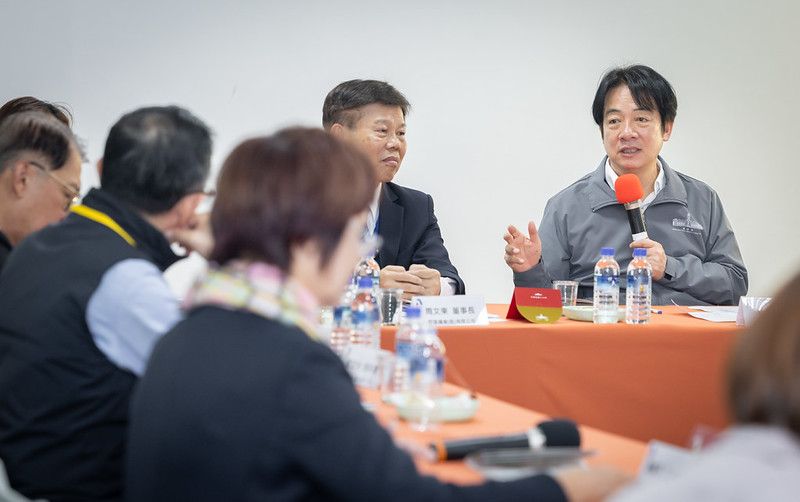 總統參訪聚隆纖維股份有限公司芳苑廠暨與紡織產業座談