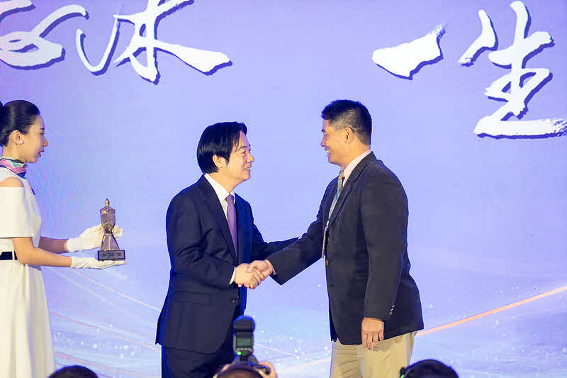 總統出席「115年師鐸獎、教育奉獻獎及資深優良教師表揚大會」