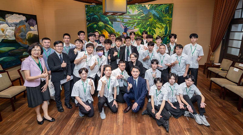 副總統接見「臺北市立成功高中學生一行」